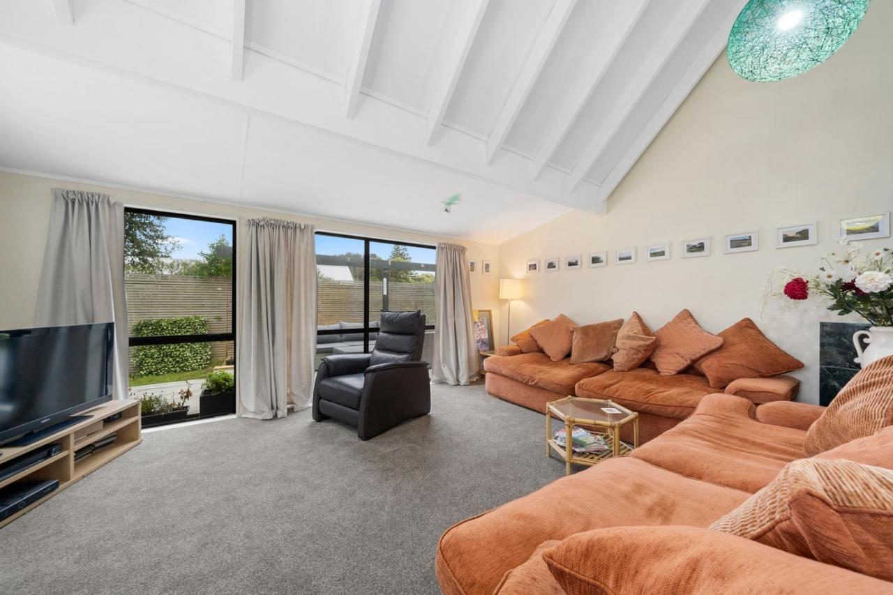 Wharerata - Otaki Beach Holiday Home Ngoại thất bức ảnh